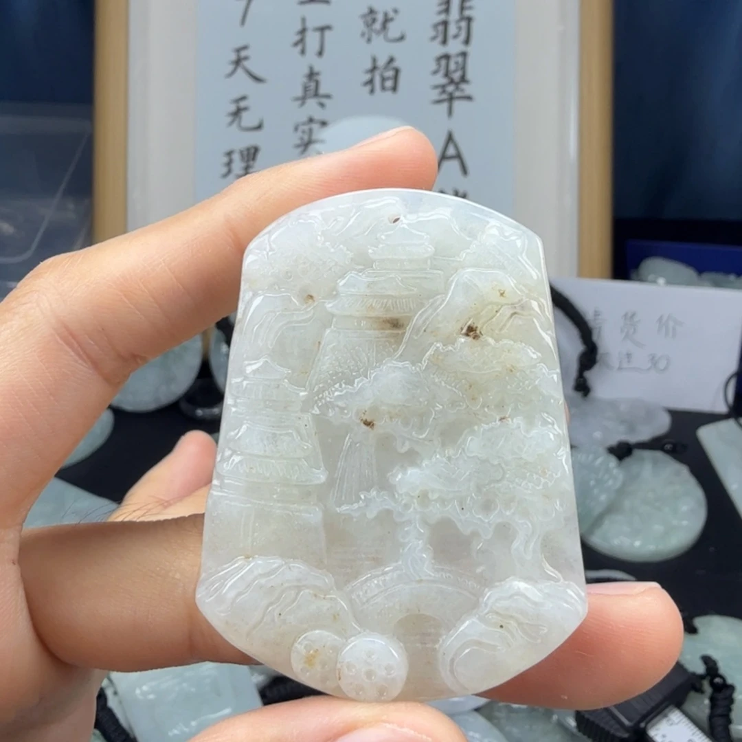 翡翠未镶嵌颈饰翡翠
