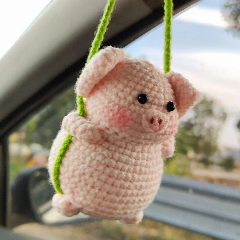 秋千小猪荡秋千车挂件钩针版材料包自制毛线diy搞怪玩偶挂件9992