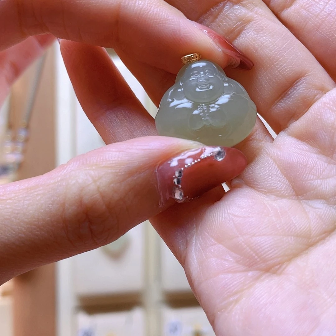 和田玉吊坠(赠链)18K金镶嵌小*茶