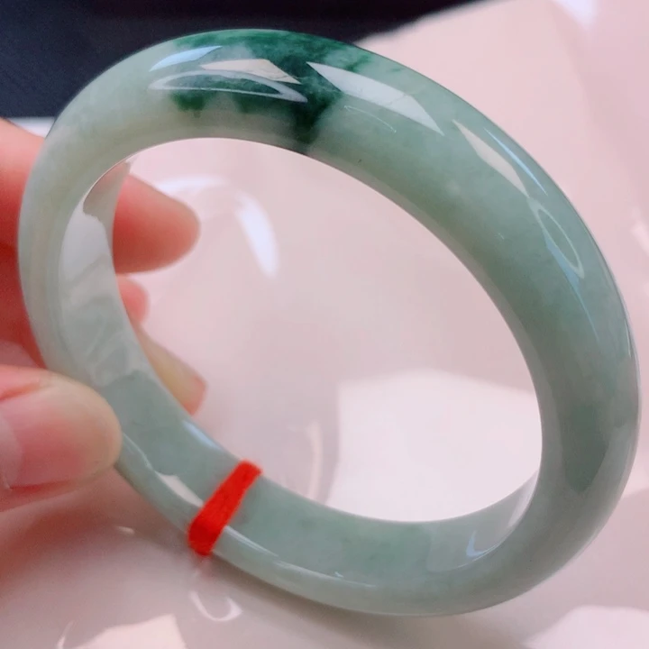 翡翠手镯未镶嵌57。58