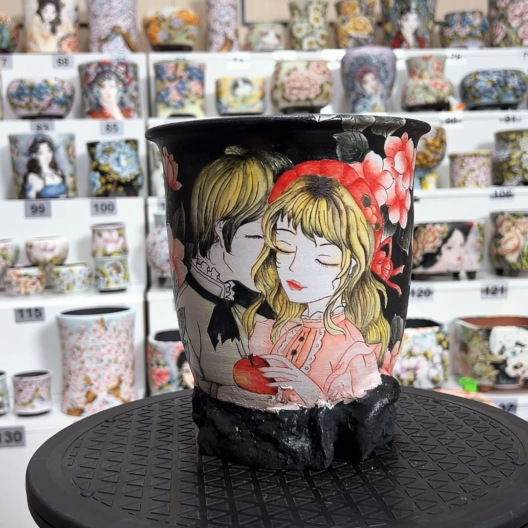 手绘陶瓷花盆口14.5高18.5