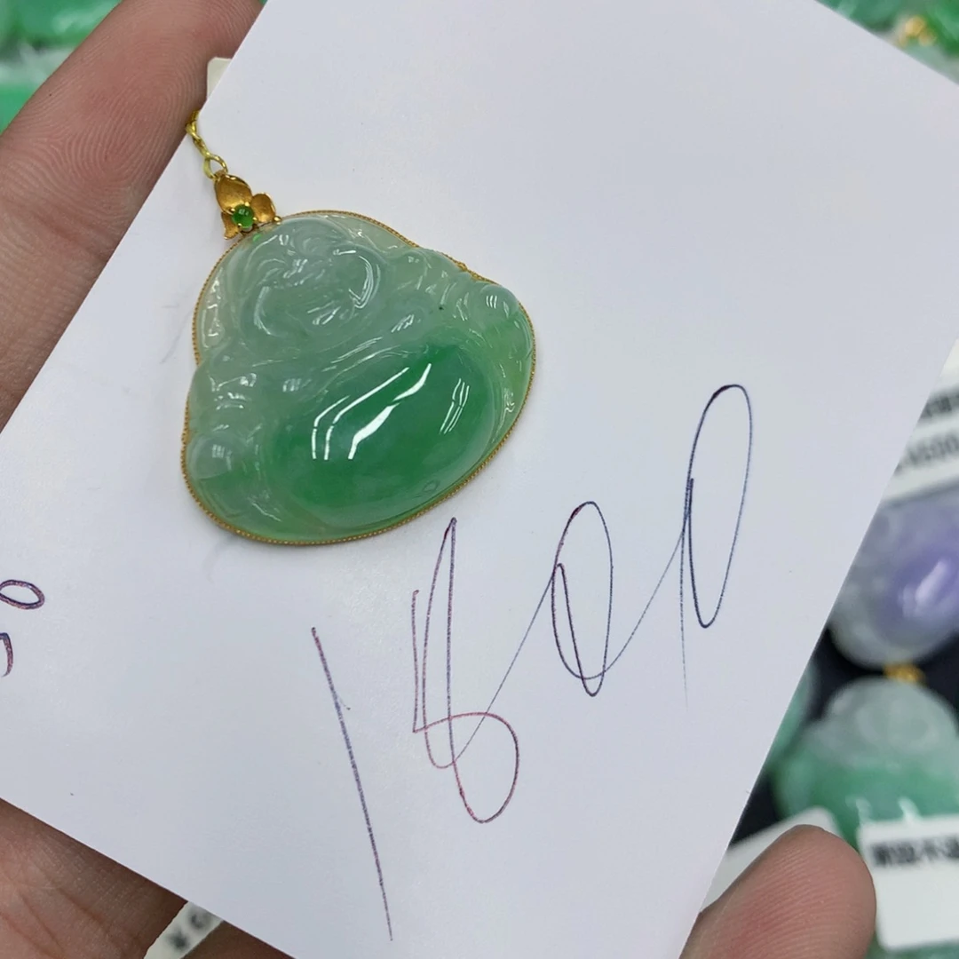 翡翠颈饰18K金镶嵌D*翡翠