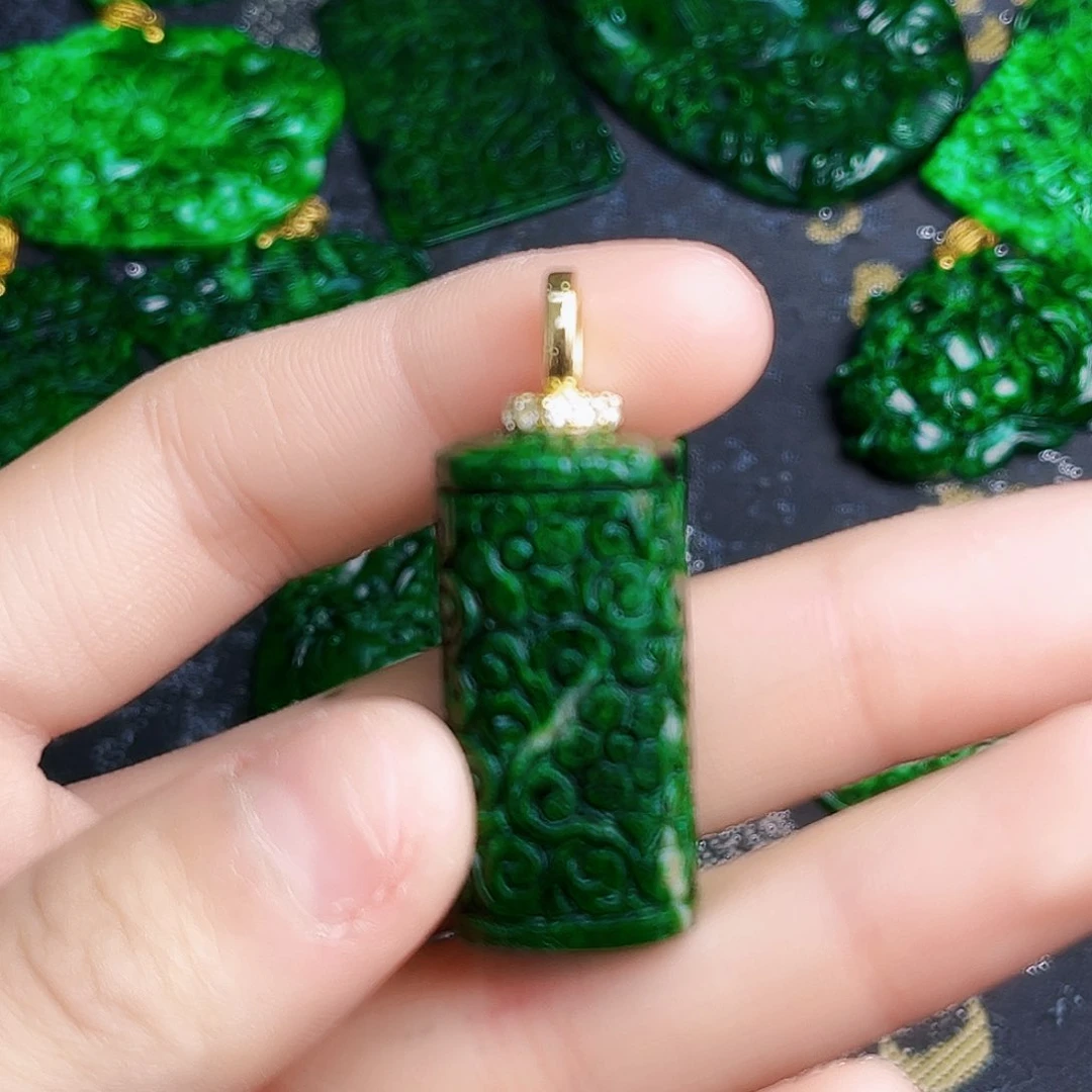 颈饰银S925镶嵌翡翠多样性