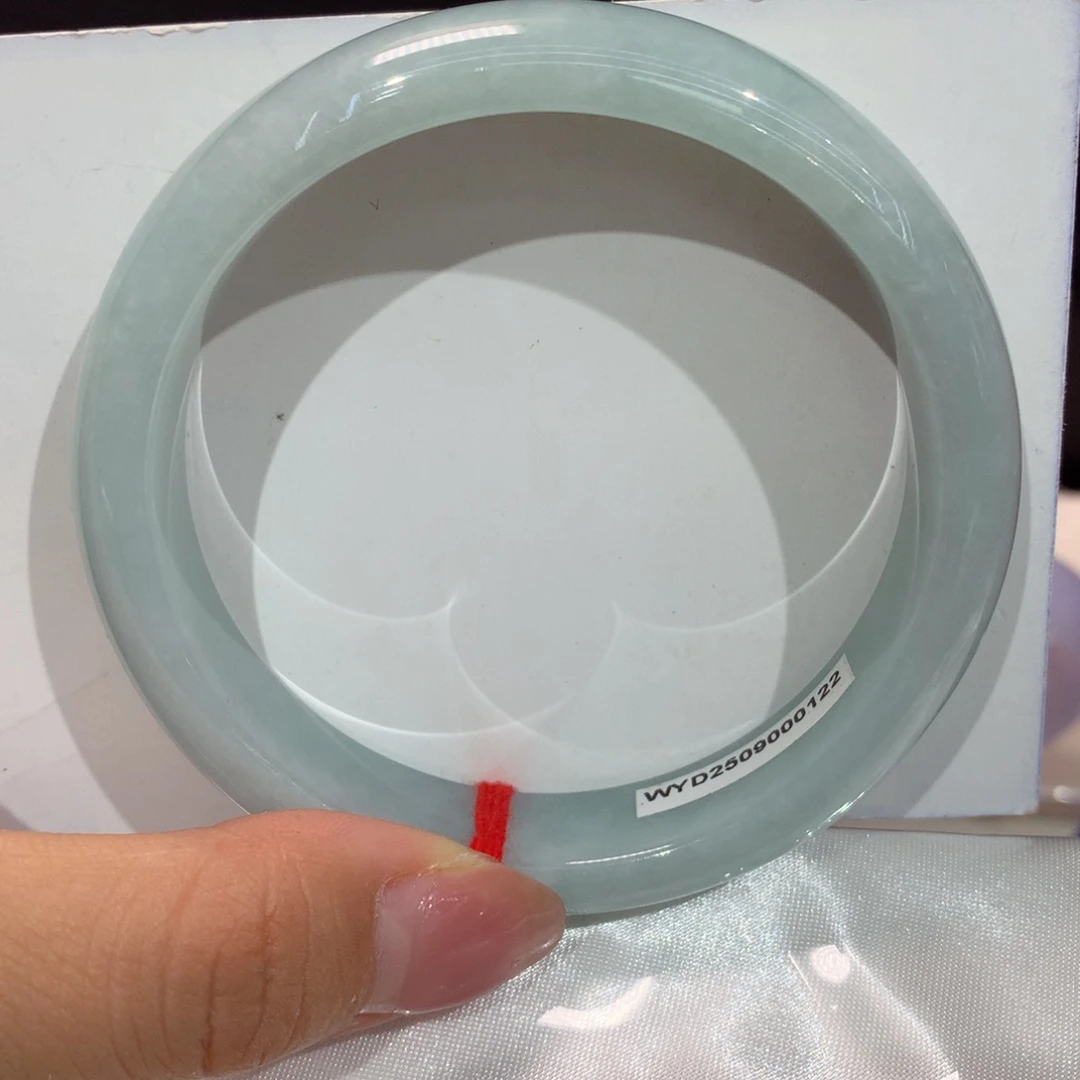 翡翠未镶嵌手镯纯天然08