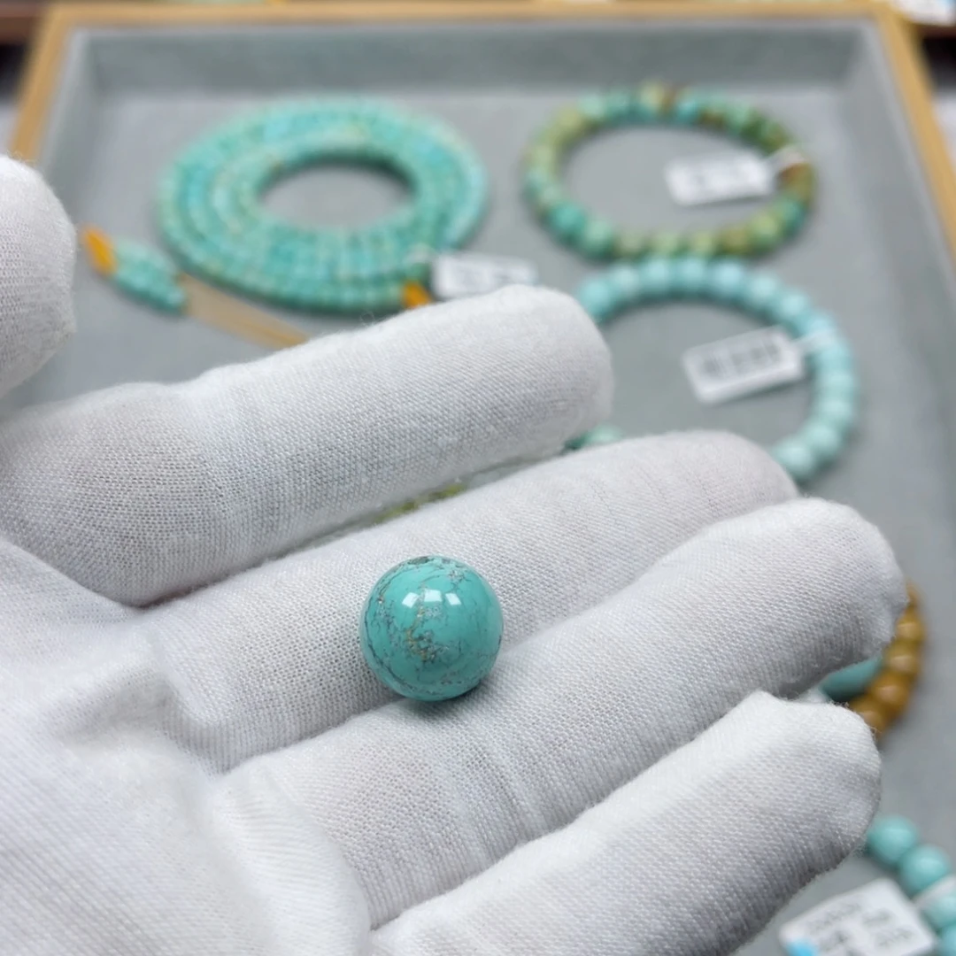 绿松石未镶嵌挂件