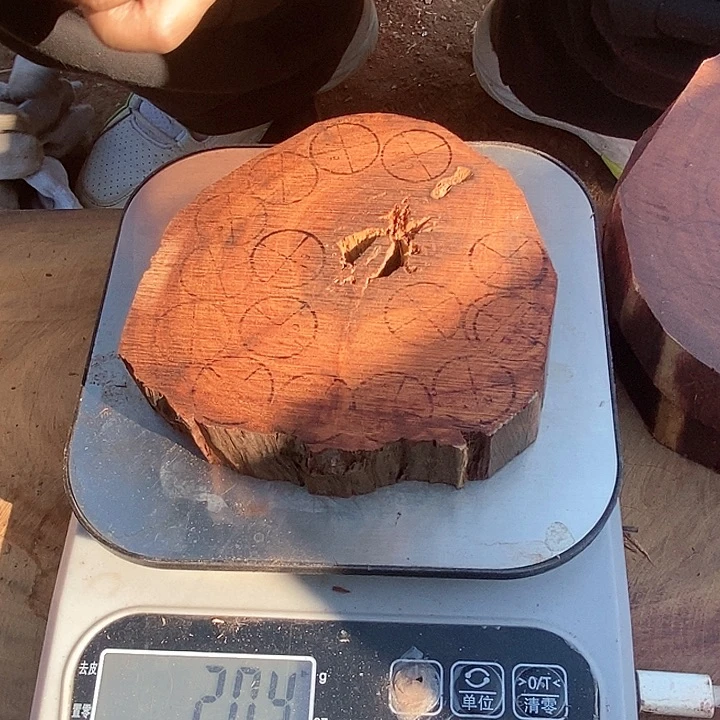 檀香紫檀（小叶紫檀）?****熊266