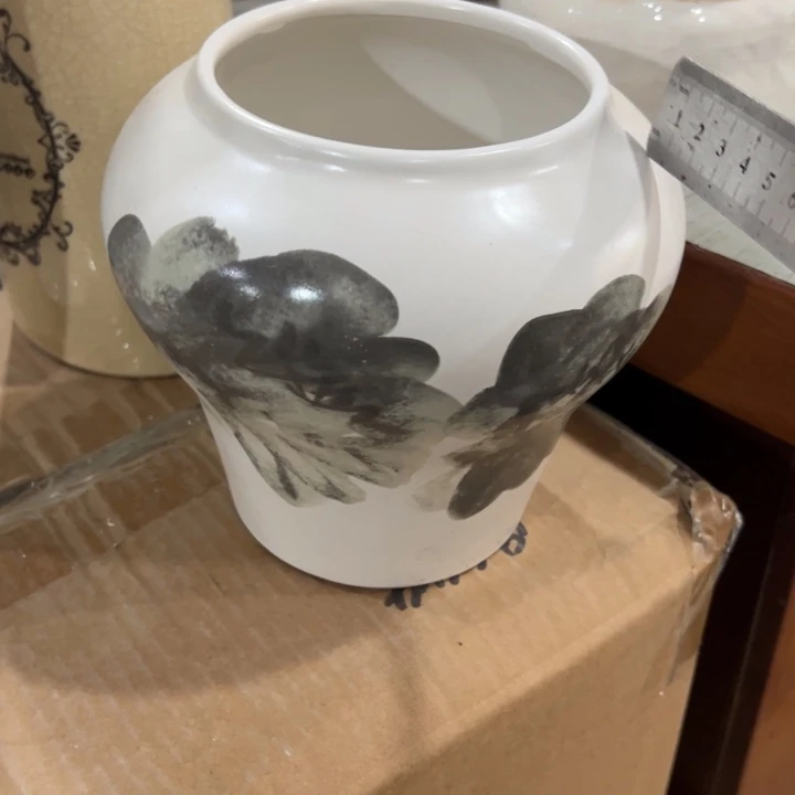 瓷花瓶摆件外贸出口（微瑕）高15口10公分