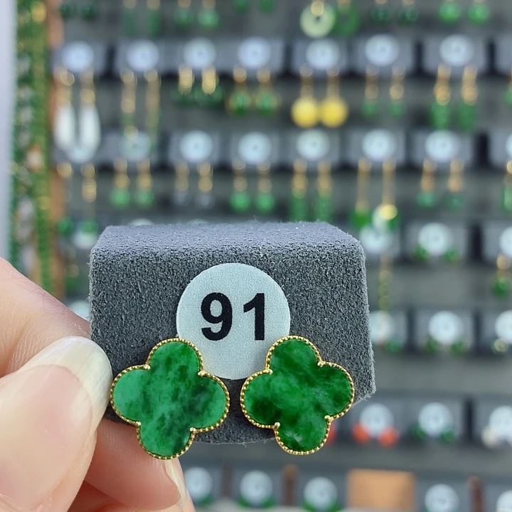 翡翠18K金镶嵌耳饰