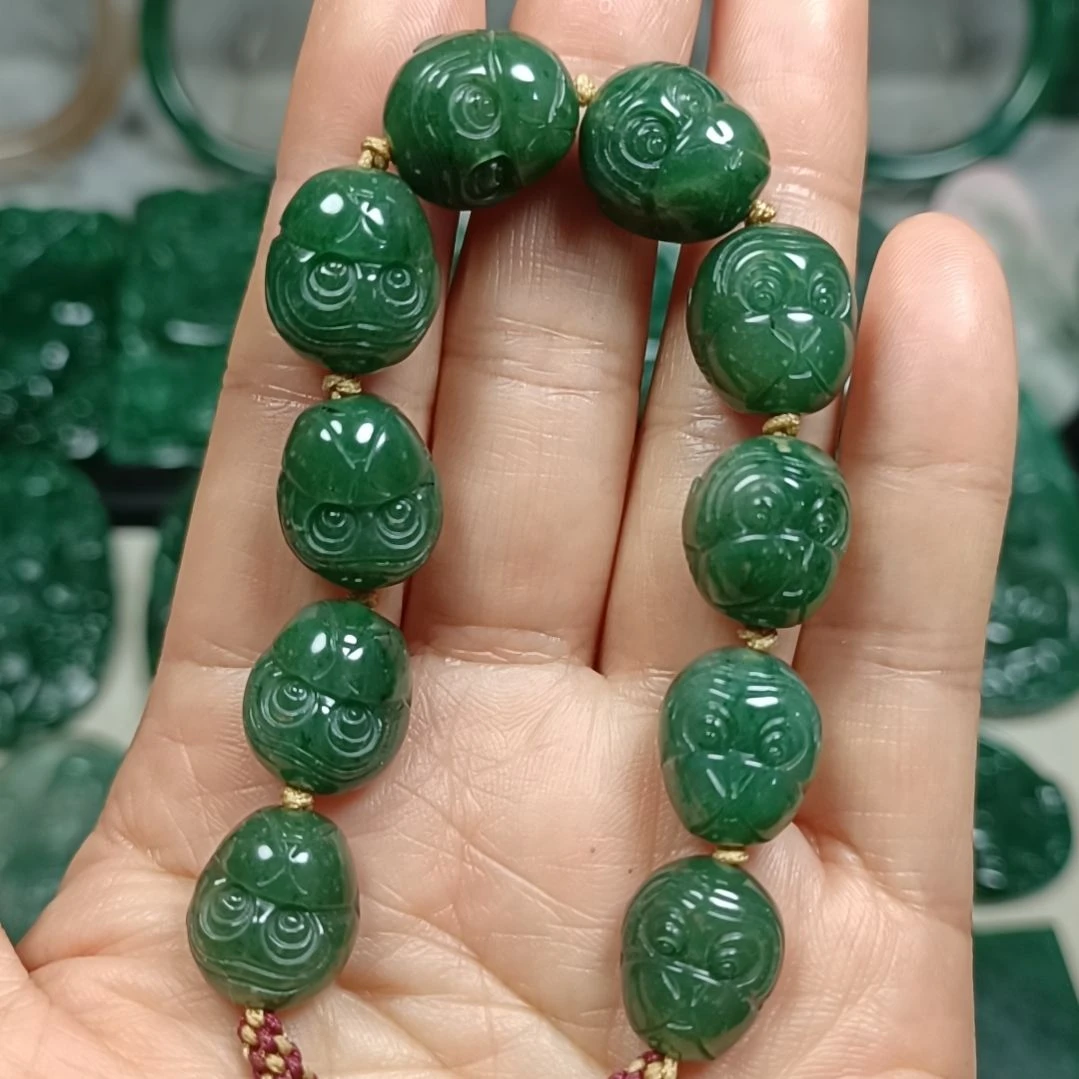 独山玉未镶嵌好时候