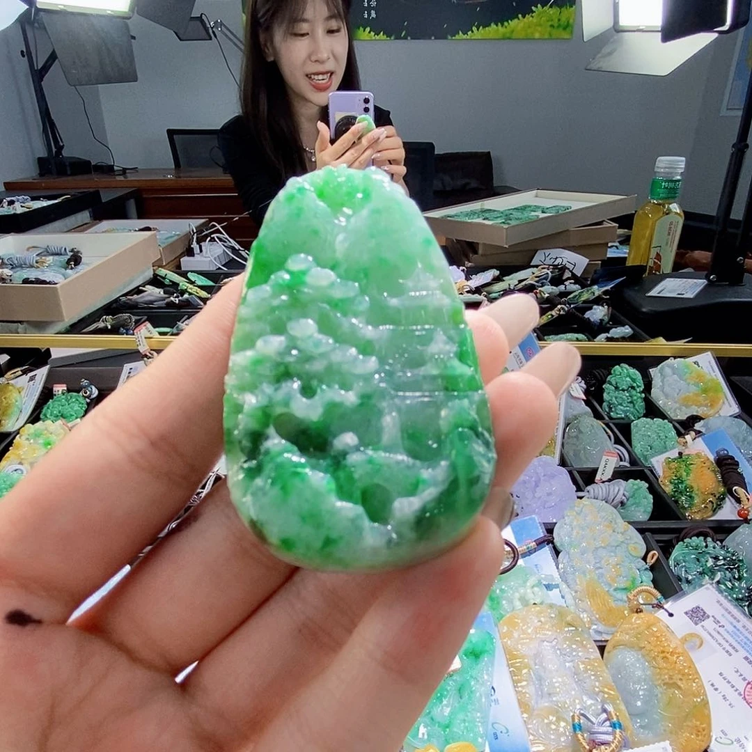 颈饰未镶嵌翡翠翡翠