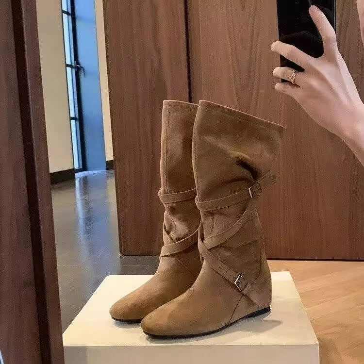 美拉德长筒靴子女爆款2025新款秋冬洋气堆堆靴中筒百搭内增高女靴