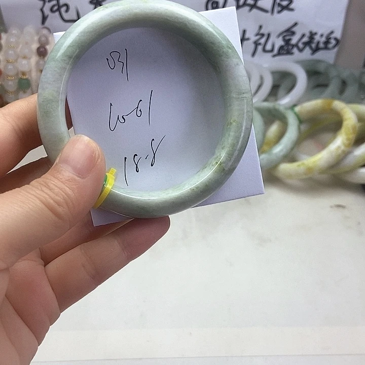 石英岩玉手镯未镶嵌