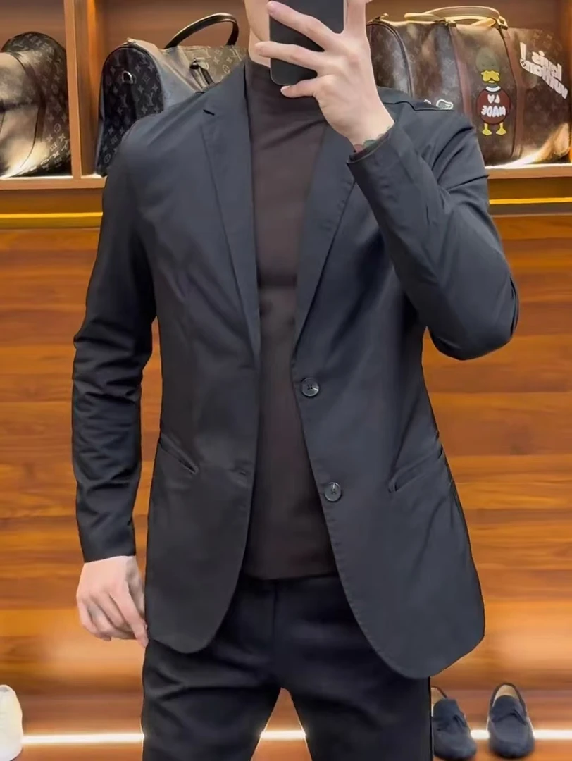 春秋男士韩版简约时尚西装商务休闲百搭潮流西服轻奢修身经典外套