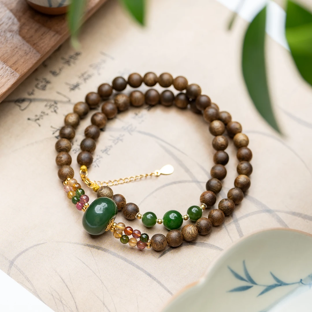 沉香【风觉夏】莺歌绿奇楠95分沉香6mm碧玉和田玉平安扣项链