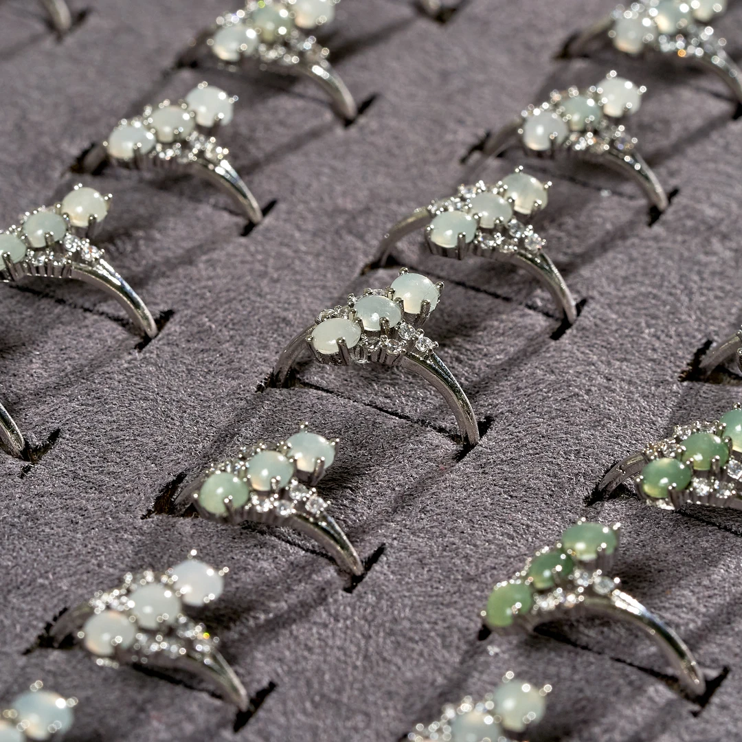 【刘思懿宠粉补贴】天然A货翡翠蛋面戒指开口戒多样性发1@569327