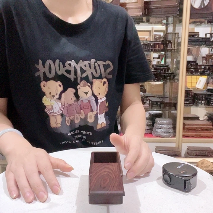 小***活木红酸枝微凹黄檀盒子