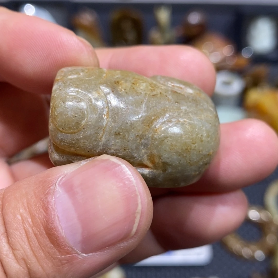 和田玉（糖玉）颈饰未镶嵌