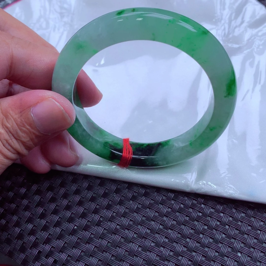 翡翠未镶嵌手镯翡翠