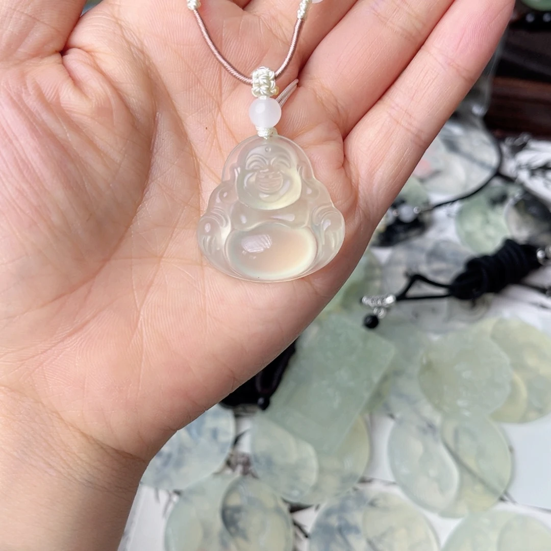 蛇纹石玉未镶嵌颈饰高冰佛公起荧光