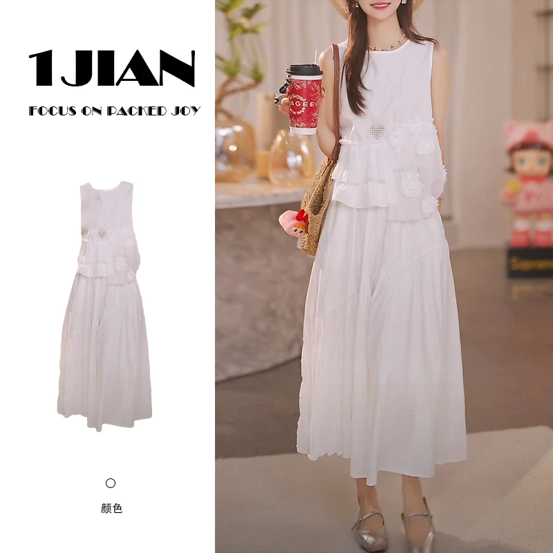 白色花语松弛感时尚套装女2025夏季新款法式圆领上衣半身裙两件套