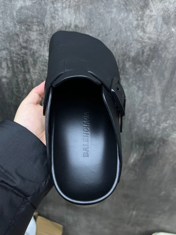 全新未使用 Balenciaga/巴黎世家 40码*1/五指勃肯牛皮拖鞋/01542