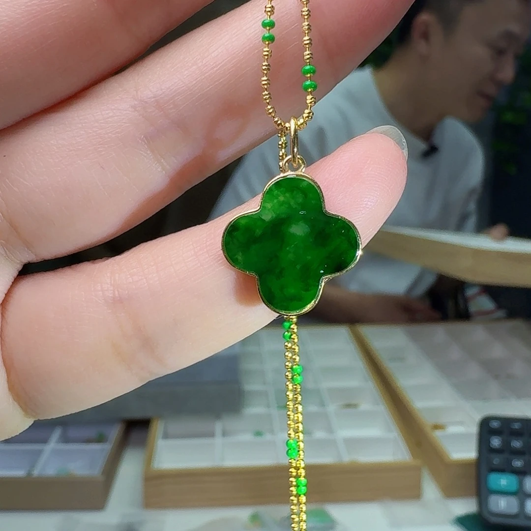 翡翠18K金镶嵌吊坠(赠链)天然