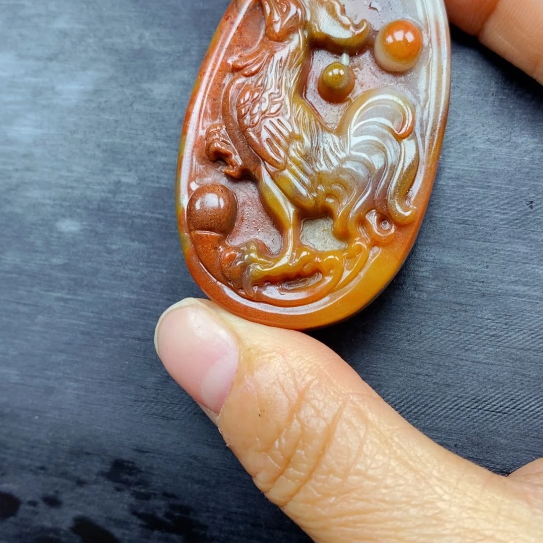 石英质玉（黄龙玉）颈饰未镶嵌
