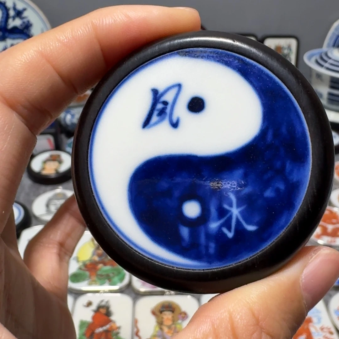 道***真瓷片精品挂件一个