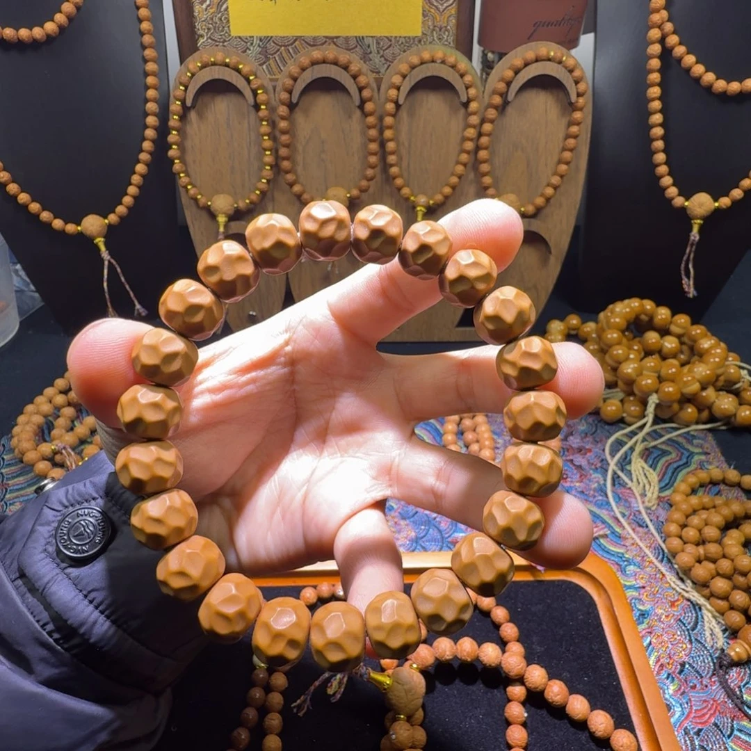 红酸枝木类猴头手串