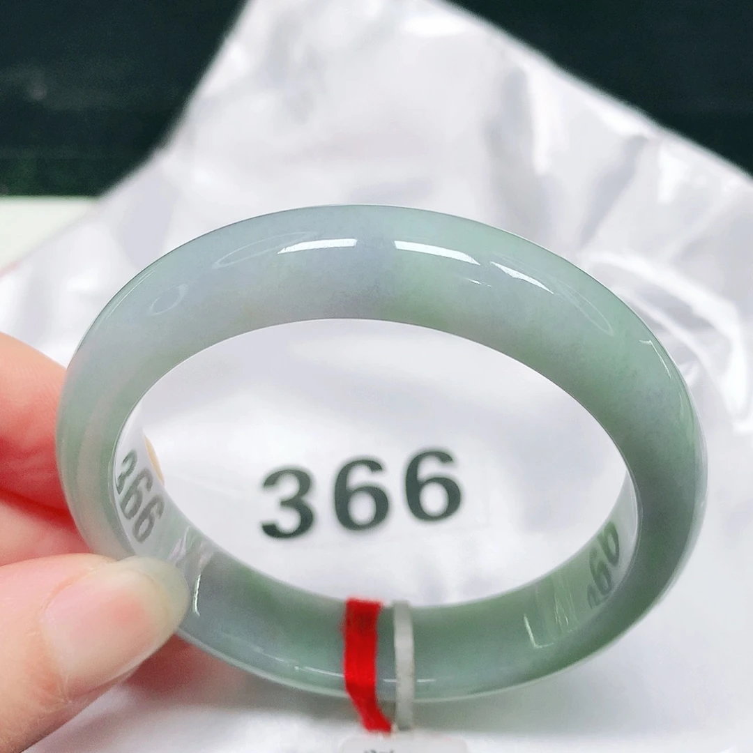 翡翠未镶嵌手镯59 号翡翠手镯