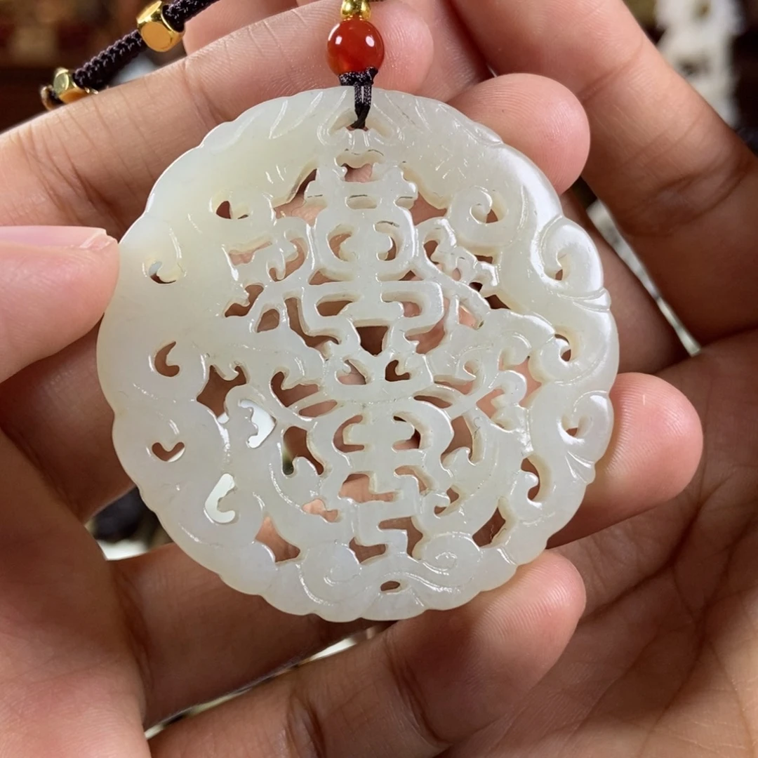 和田玉挂件未镶嵌皮*