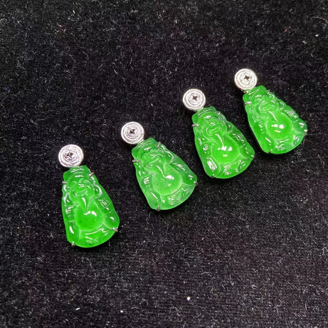 16092天然A货翡翠【颈饰】多样性发一个