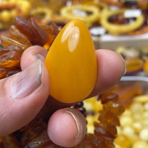 手串琥珀未镶嵌吊坠