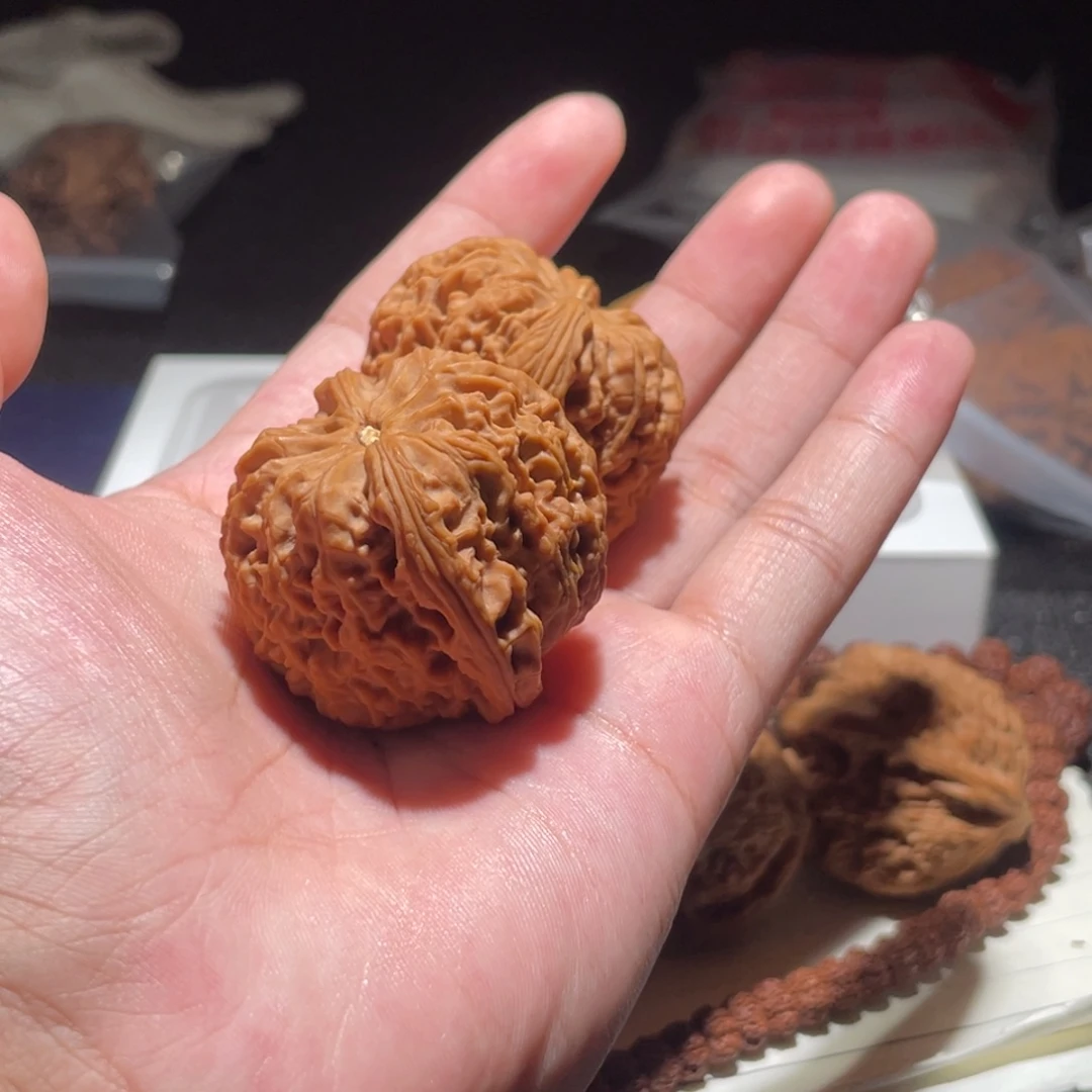 柔***卉文玩核桃吊坠43全品南疆石