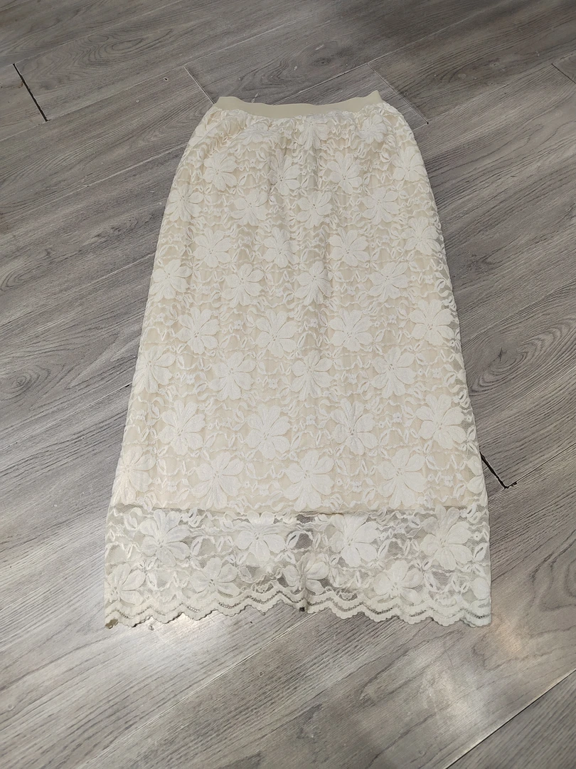 麦寻冬款蕾丝半身裙qhllq004