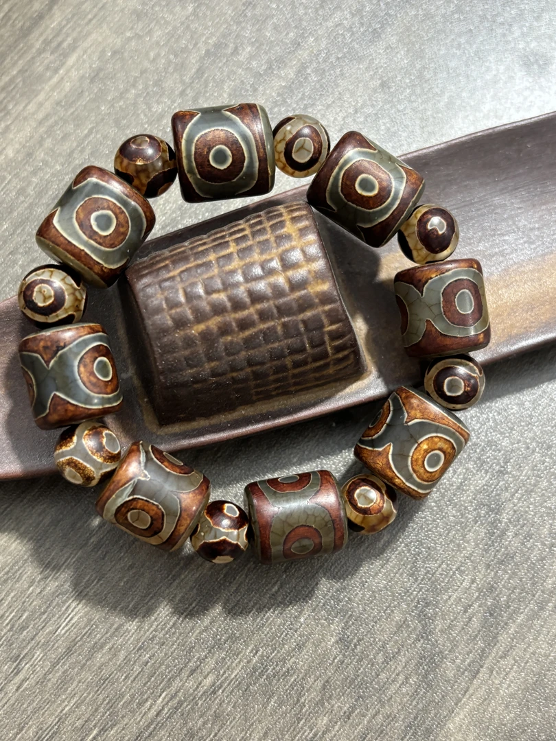 【福轩文玩】天眼手串带风化纹