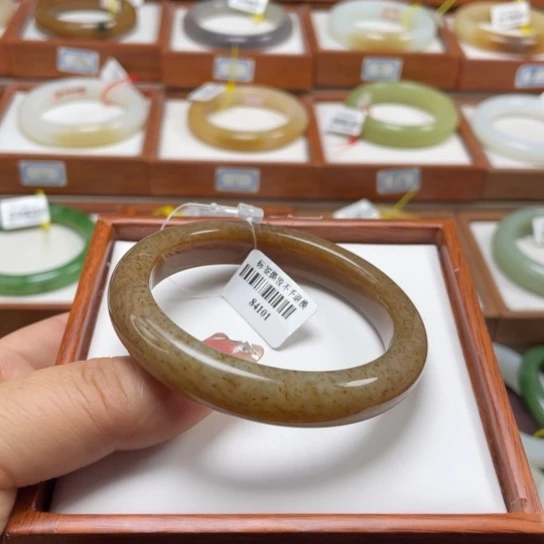 【闪购商品】和田玉手镯未镶嵌