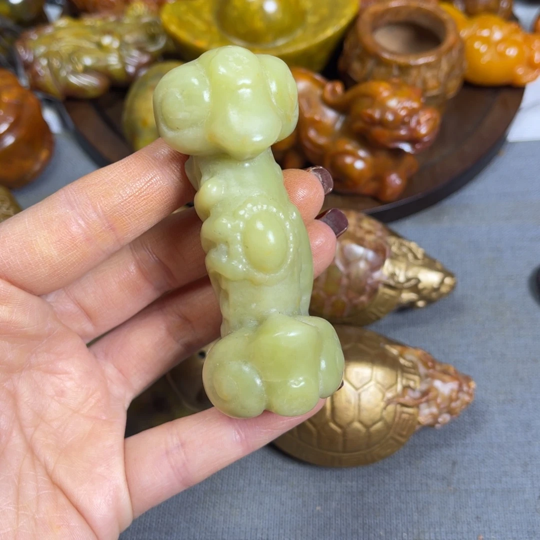 蛇纹石玉合金颈饰