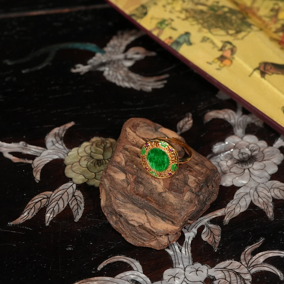 2.18香港王老板-翡翠镶嵌戒指多样性发一1s290