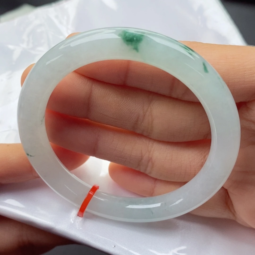 翡翠未镶嵌手镯（圆镯）5354圈