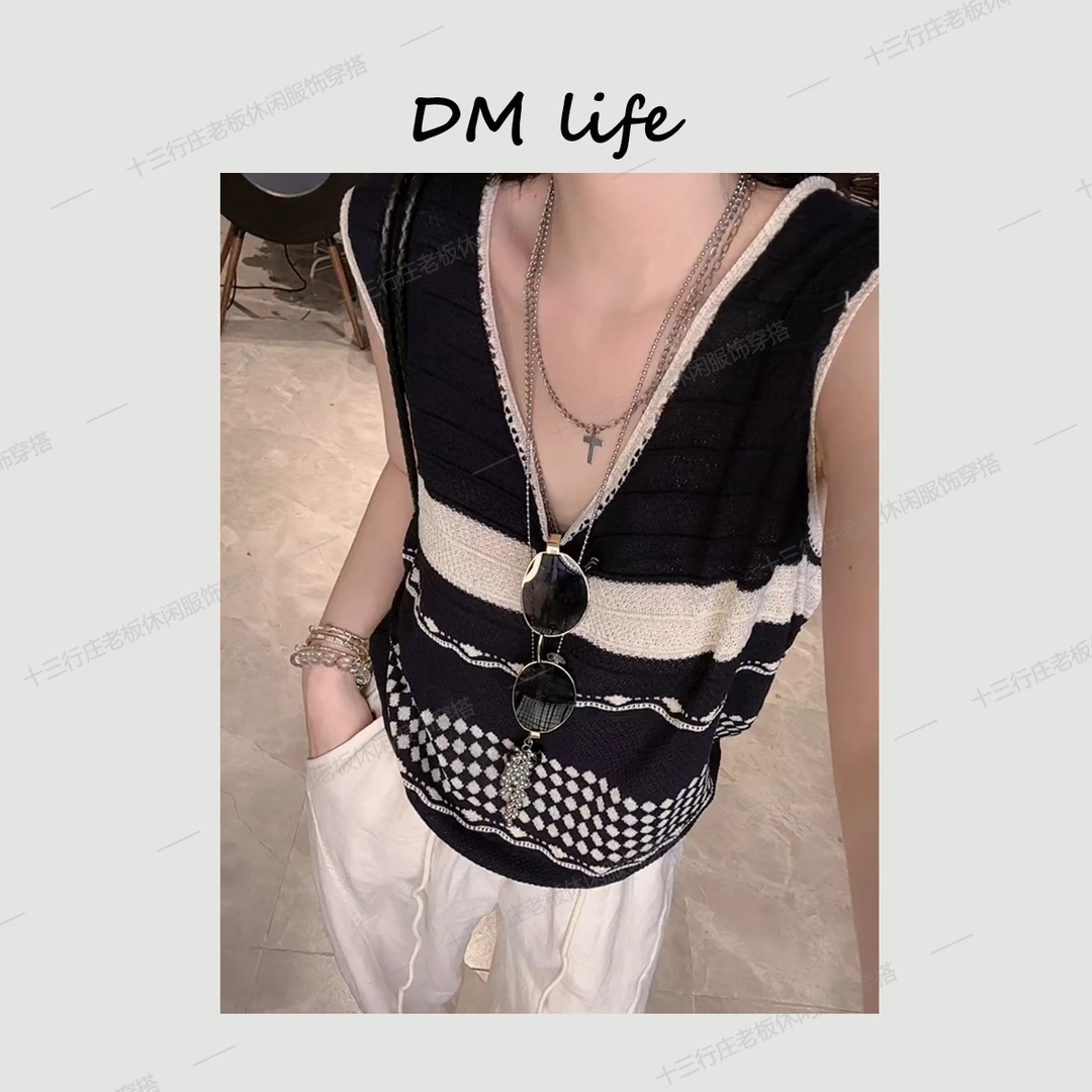 DMlife【条纹逸趣】背心夏款款手钩花型撞色无袖修身针织上衣