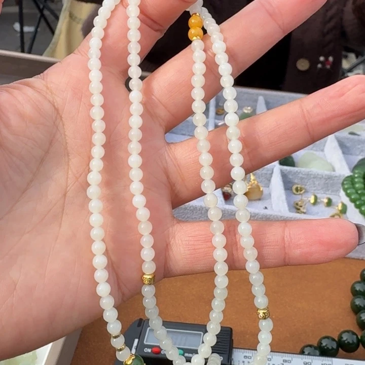 和田玉未镶嵌颈饰卡4