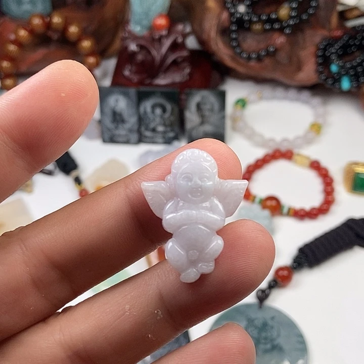 未镶嵌翡翠颈饰小天使