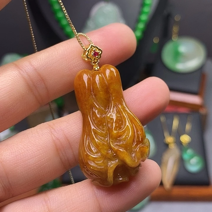 吊坠(赠链)未镶嵌翡翠
