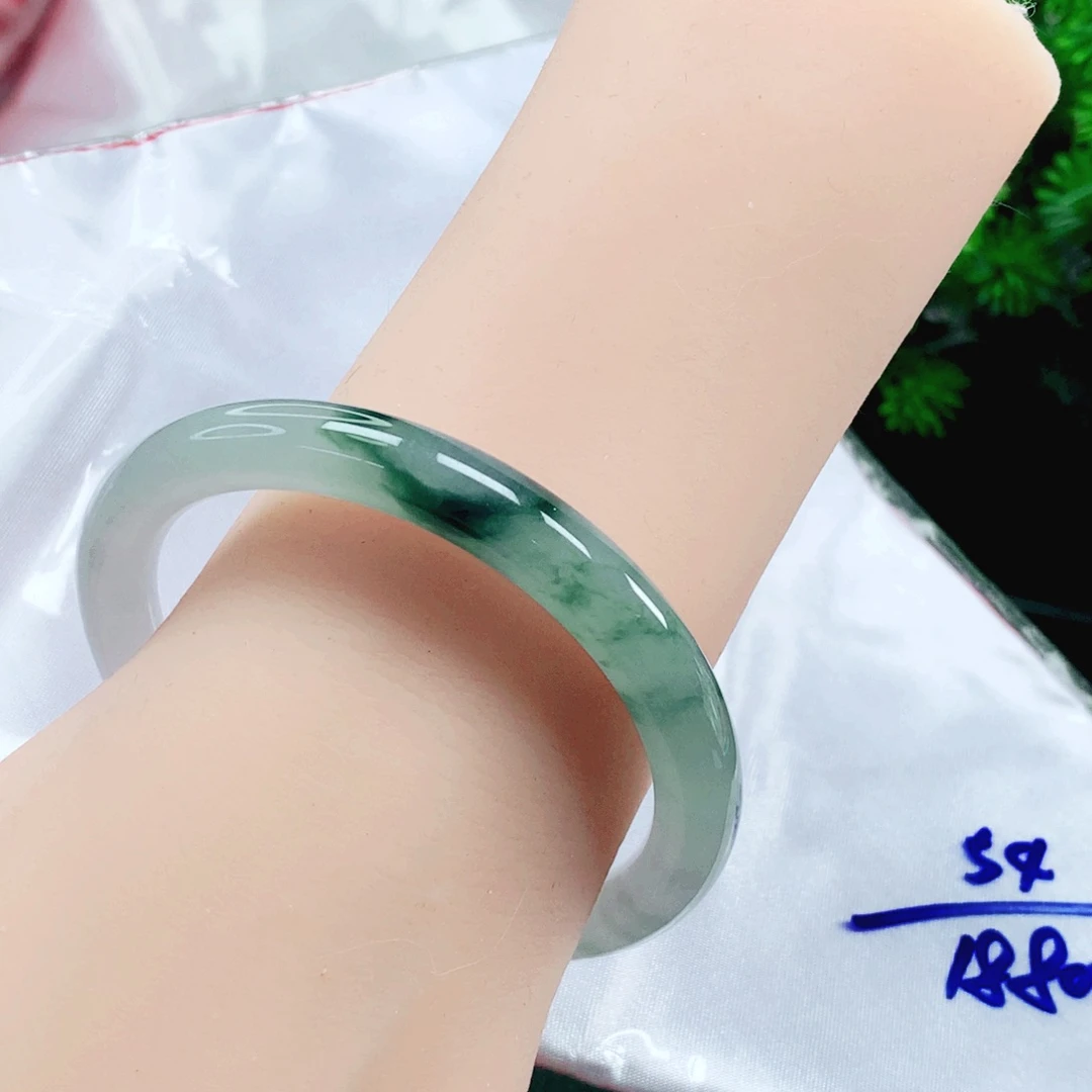 翡翠未镶嵌手镯54