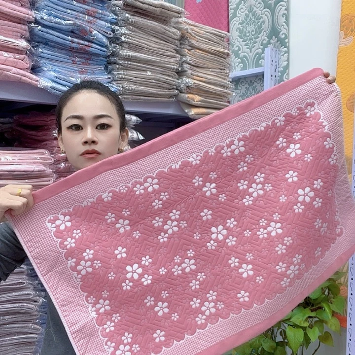 棉粉色雪花纯棉面料