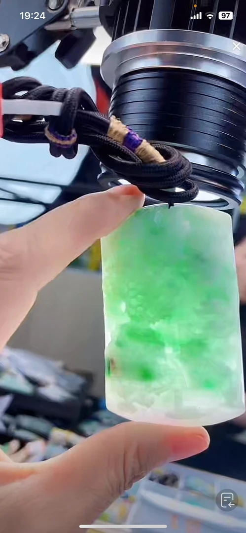 天然缅甸翡翠A货