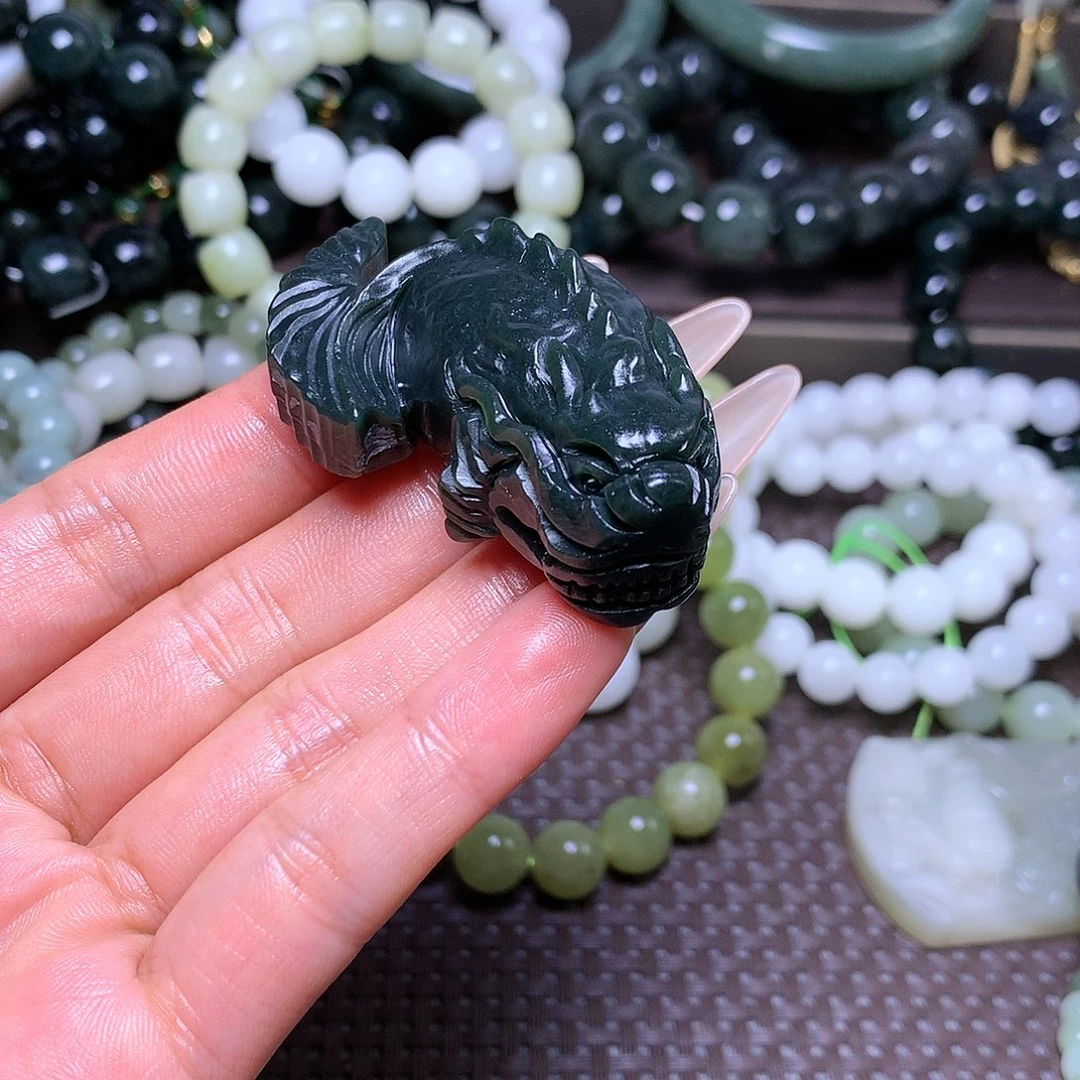 【闪购商品】颈饰未镶嵌和田玉