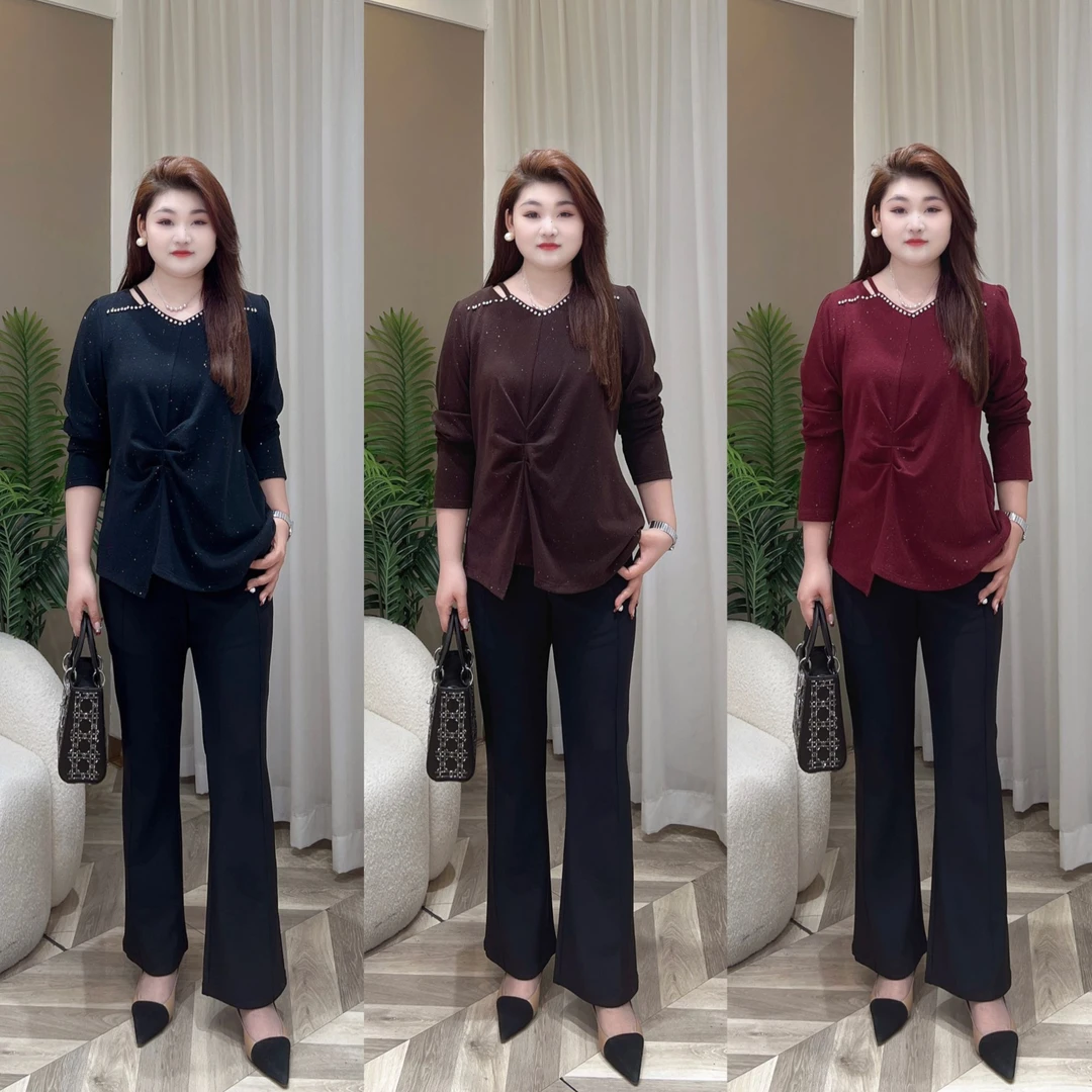 【上新上衣】PMM82180秋季新款显瘦气质V领镂空钉钻捏褶女装大码T恤