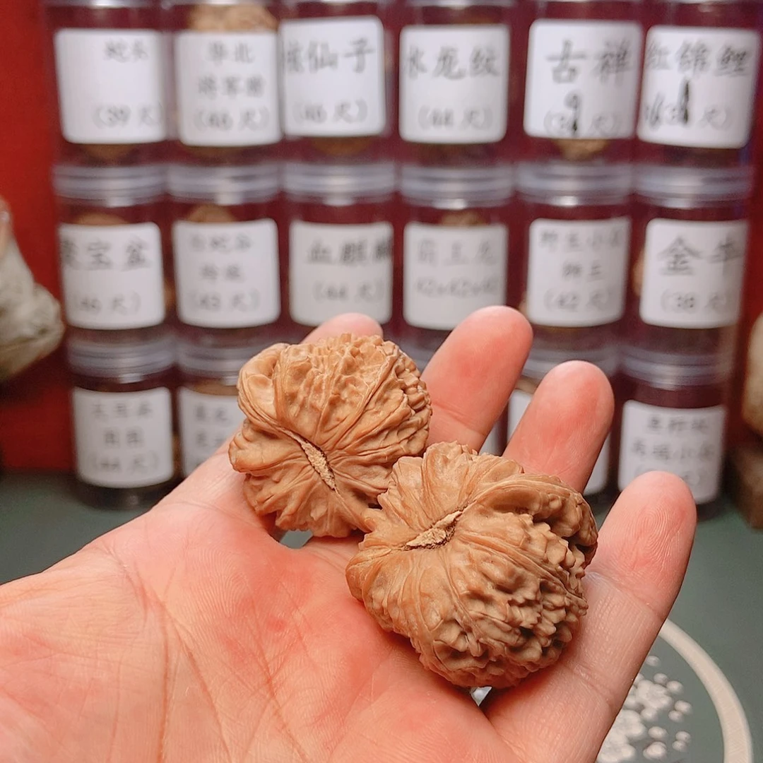 文玩核桃把件清*41三角白